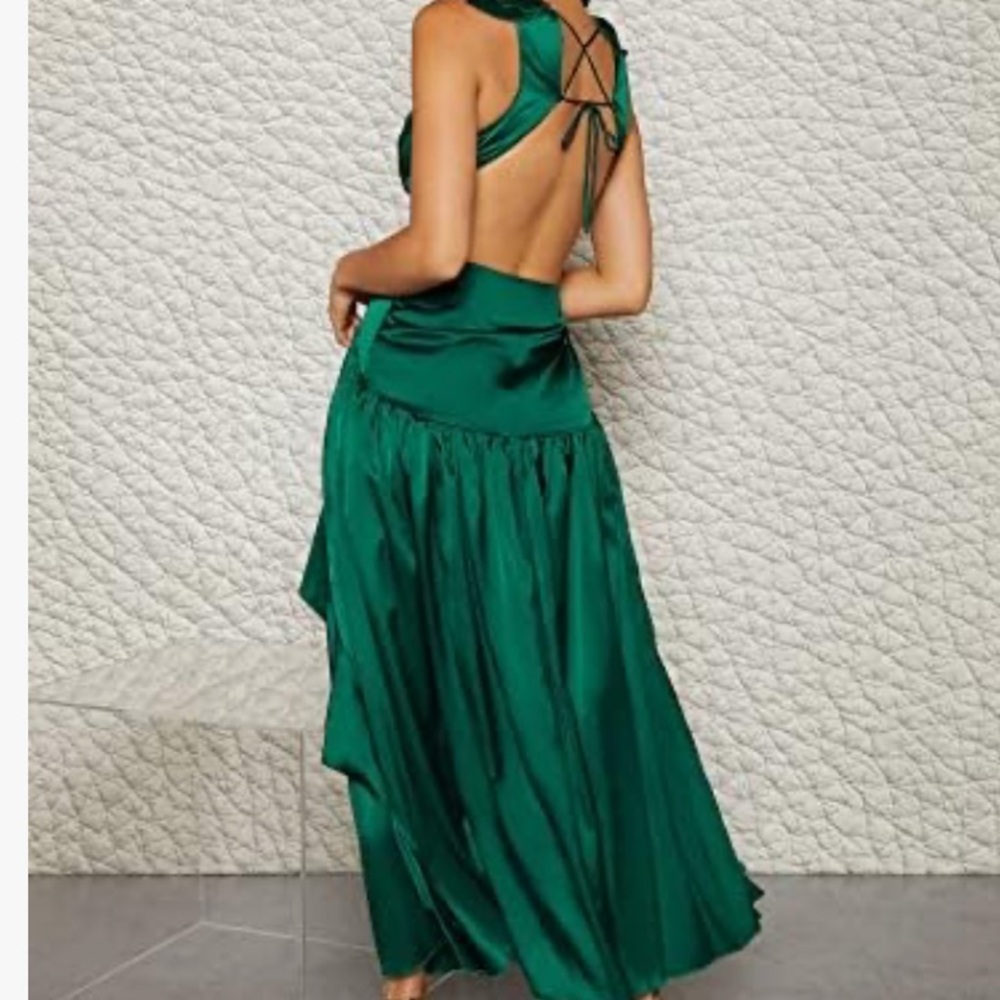 🎈Salle🎈Shein Plunge Neckline With Open Back & Tie Detail Dress - Picture 2 of 9